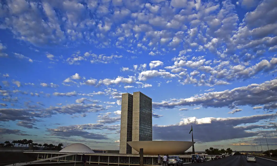Congresso aprova derrubada da dosimetria, mas lista completa de votos ainda não é divulgada